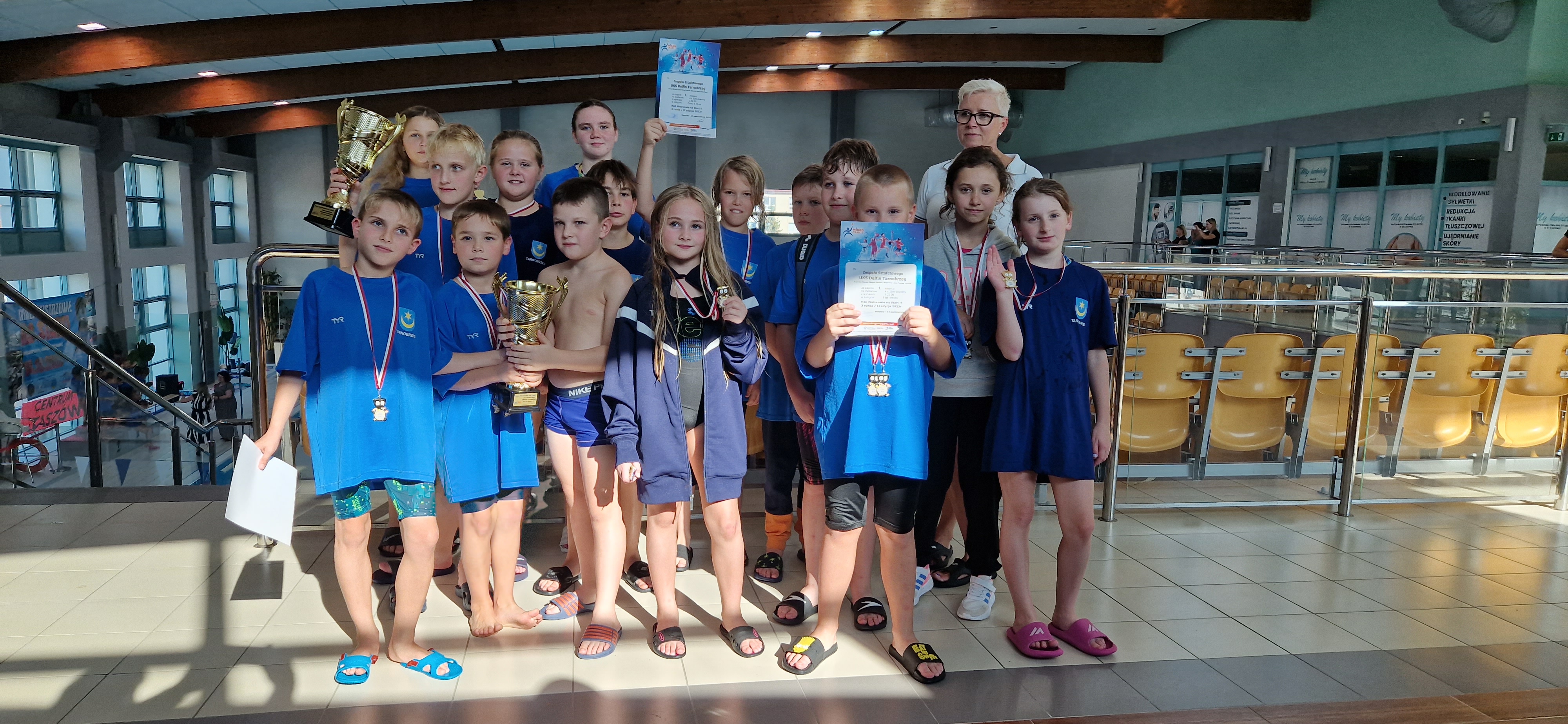 21 medali pływaków z Delfina Tarnobrzeg na Ogólnopolskich zawodach pływackich „Mali Mistrzowie na start”