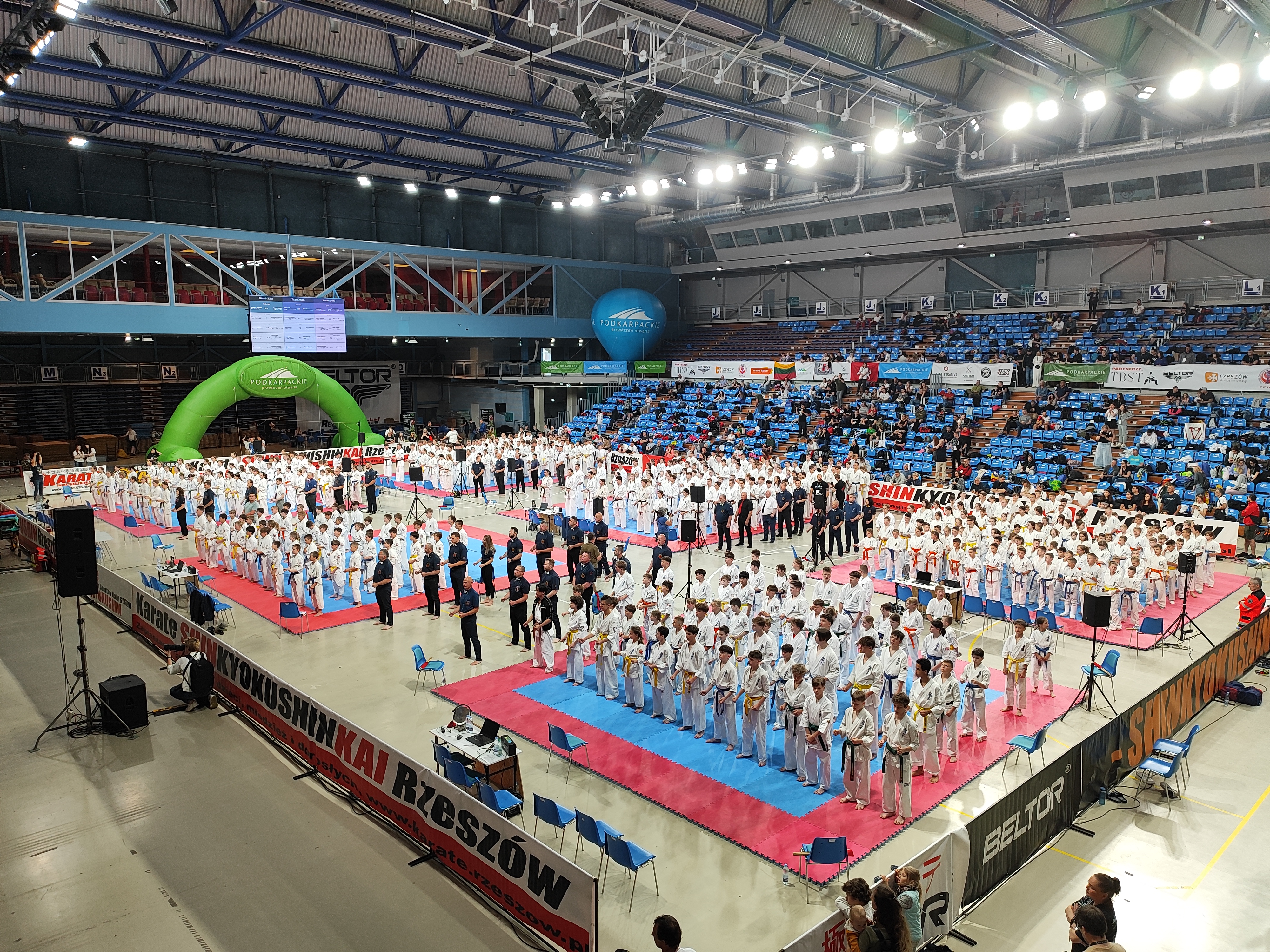 W sobotę 11 maja 2024 r. Tarnobrzeski Klub Kyokushin Karate brał udział w Międzynarodowym Turnieju CARPATHIA KARATE CUP