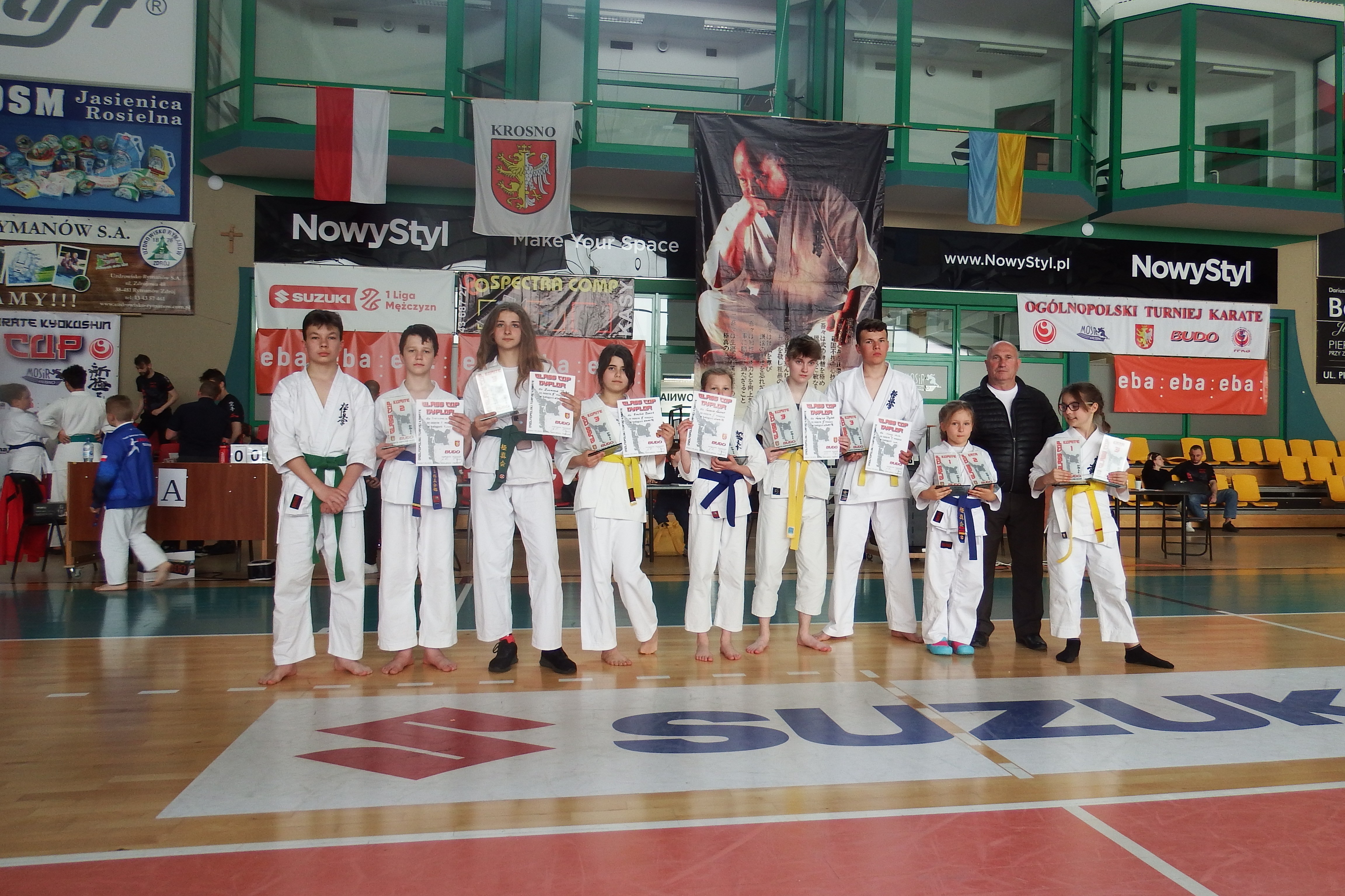Zawodnicy Tarnobrzeskiego Klubu Kyokushin Karate 7 maja br. startowali na Turnieju Karate w Krośnie.